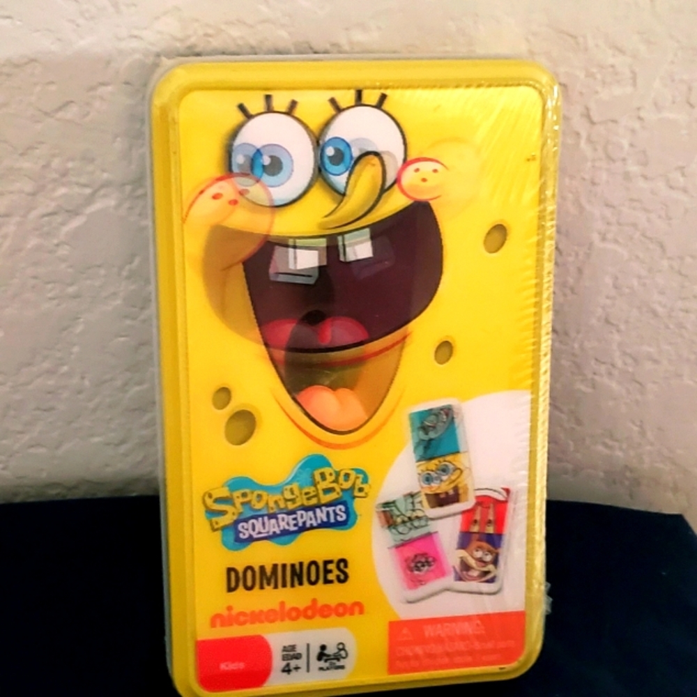 Dominoes